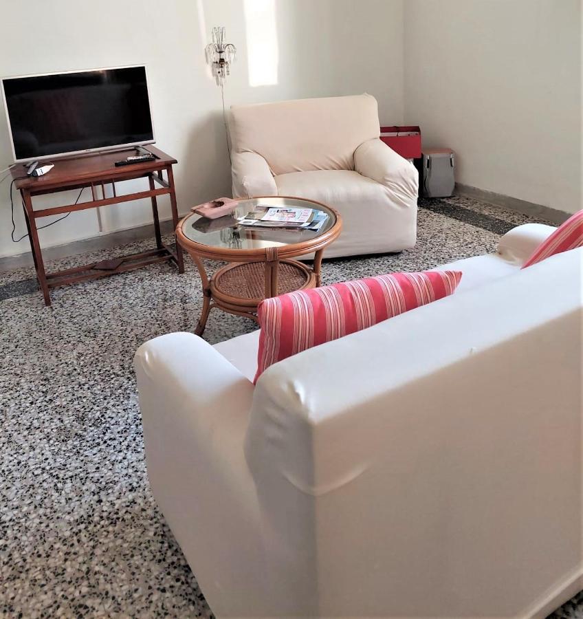 Villa Nel Salento - Ampie Camere E Giardino, Fino A 9 Persone Barbarano del Capo Buitenkant foto