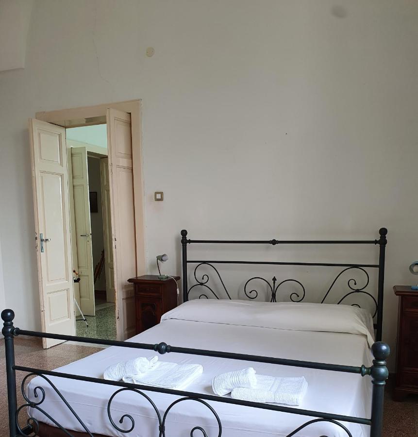 Villa Nel Salento - Ampie Camere E Giardino, Fino A 9 Persone Barbarano del Capo Buitenkant foto